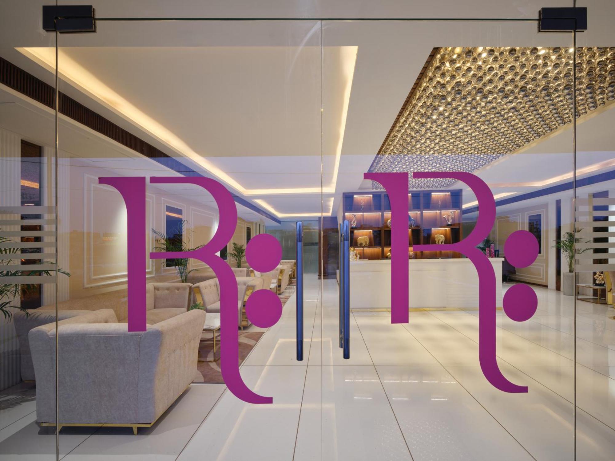 Regenta Place Gwalior Exterior foto